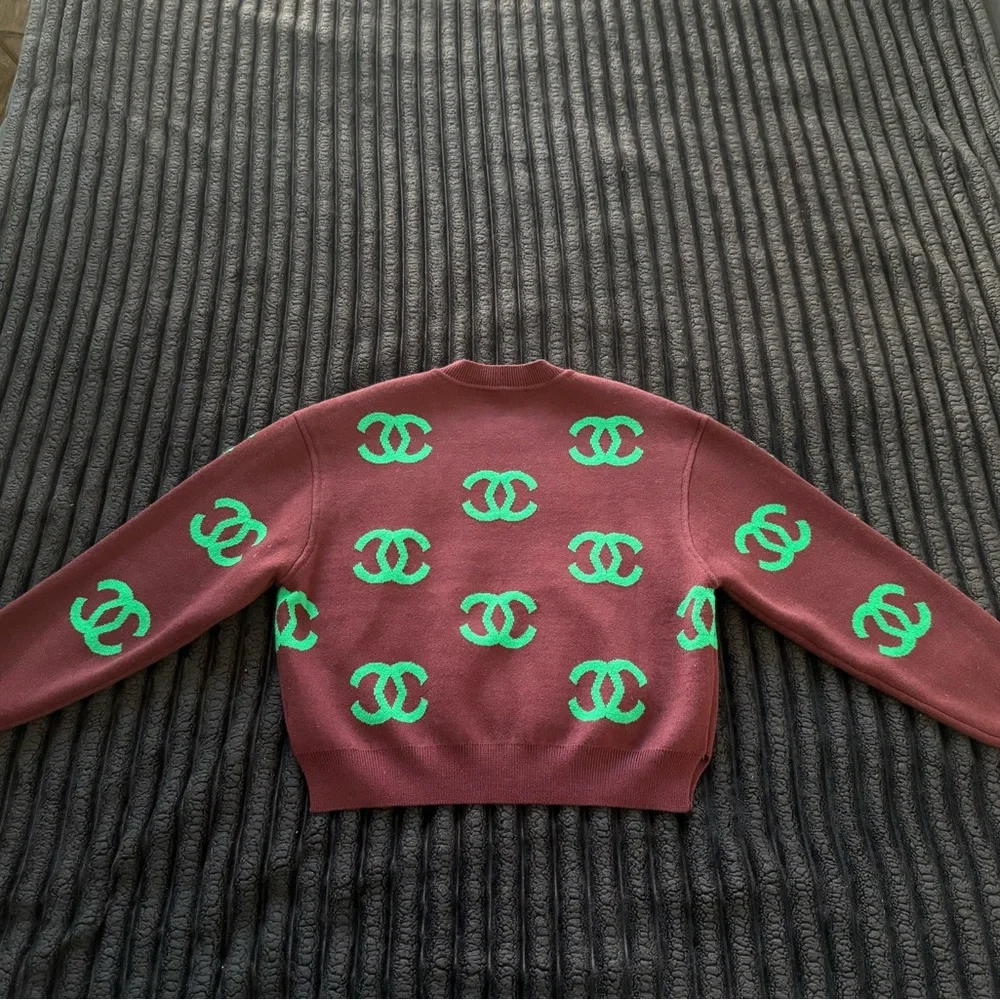 Chanel 2021 CC Mark Sweater - Picture 2 of 3